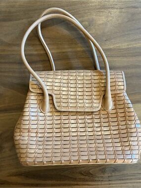 Woven Leather Tote Bag in Light Tan